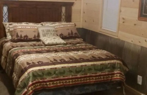 Alton Cabina | Cozy Cabin by the creek