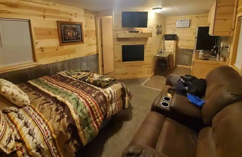 Alton Cabina | Cozy Cabin by the creek