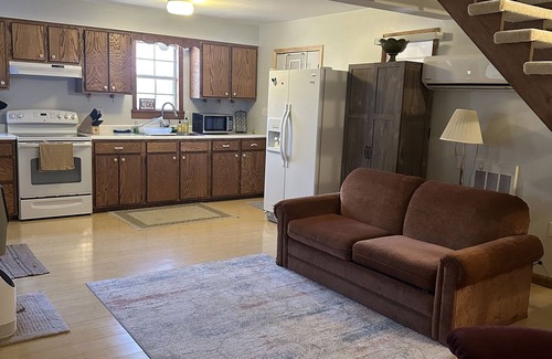Van Buren Cabina | Cozy cabin close to beautiful Current river and surrounded by a national forest!