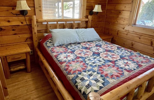 Warrens Cabina | Cozy Cabin Close to Jellystone, 3 Bears, ATV Trails in Warrens!