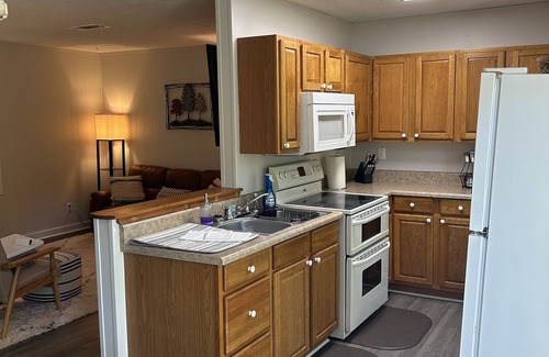 Pine Mountain Valley Cabina | The Wolf Den - Close to Callaway Gardens & FDR State Park