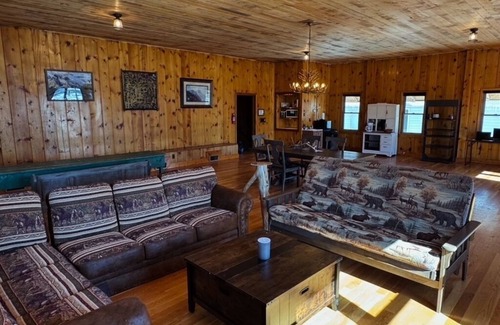 Big Piney Cabina | Cozy cabin conveniently located for fisherman on the Green River in Wyoming