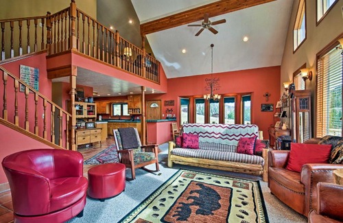 Red River Casa | Cozy Cabin Escape with Mtn Views Near the Red River!