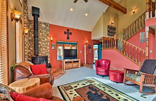Red River Casa | Cozy Cabin Escape with Mtn Views Near the Red River!