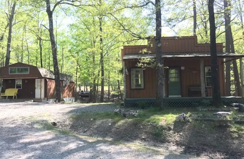 Mount Ida Cabaña | Cozy Cabin for Two in beautiful setting