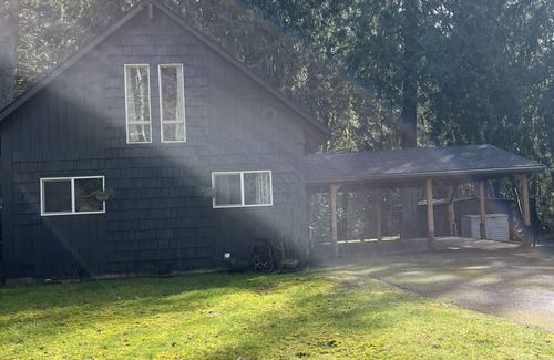 Sudden Valley Cabina | Cozy Cabin Getaway