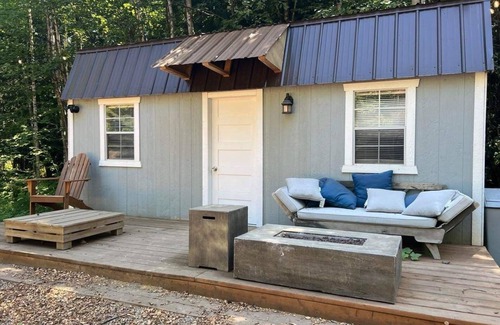 Boundary County Cabina | Cozy cabin in a private forest retreat!