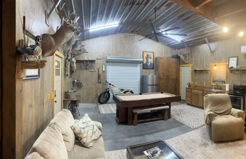 Ruffin Cabina | Cozy cabin in awesome Bamberg with WiFi! Pets allowed as well!