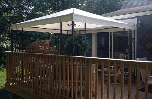 Navarre Cabina | Cozy cabin in charming Navarre. Close to trails. Hall of fame. Amish country
