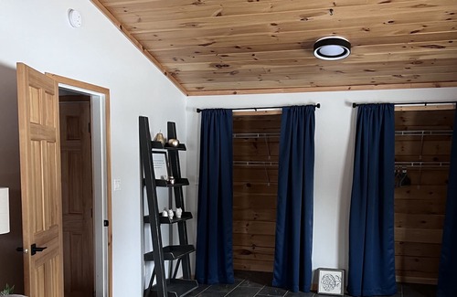 Quesnel Casa | Cozy Cabin in city limits