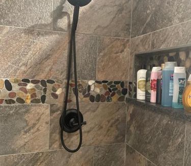Avinger Casa | Cozy Cabin in Crestwood Subdivision