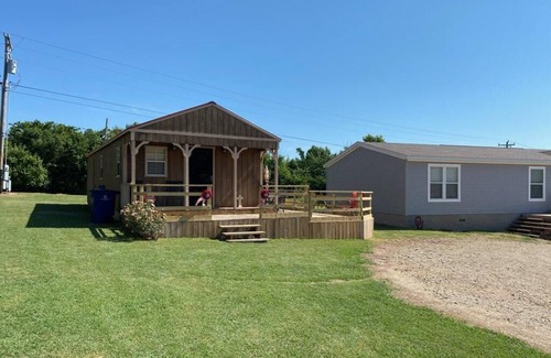 Kay County Cabina | Cozy cabin in enjoyable Kaw City with WiFi, AC