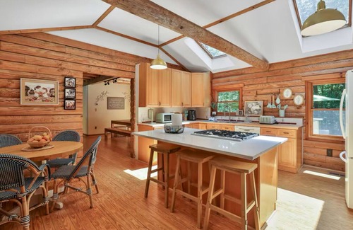 Aldie Cabina | Cozy cabin in Loudoun County