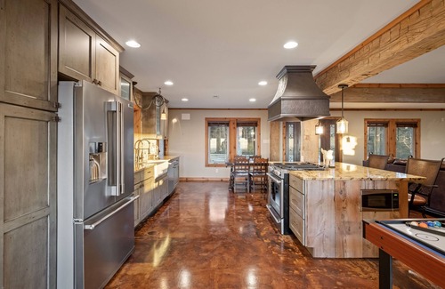 Mentone Cabina | Cozy Cabin in Mentone - Incredible Views - Swimming Pool - Hot Tub