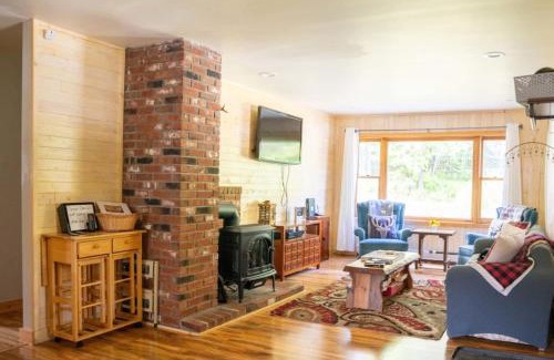 Stratton Casa | Cozy Cabin in Stratton Mountain & Mount Snow 10min