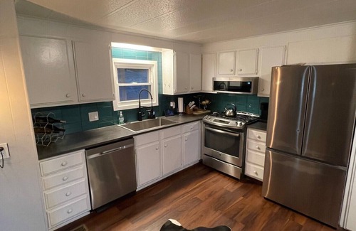 Moffat County Cabina | Cozy cabin in the heart of off-road heaven! Bring your SxS's and sunscreen!