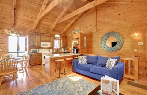 Pine Mountain Valley Cabina | Cozy Cabin in Warm Springs near FDR State Park and Callaway Gardens