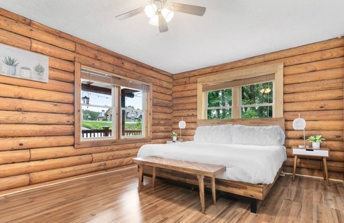 Suwanee Cabina | Cozy cabin near downtown Suwanee