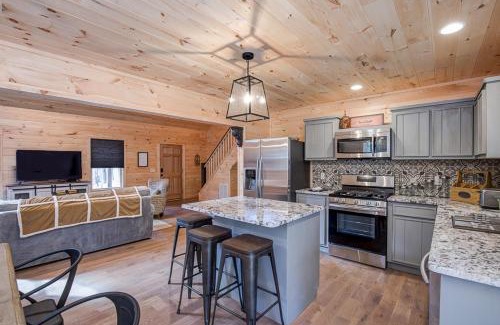 Dahlonega Casa | Cozy Cabin near Historic Dahlonega Town Square