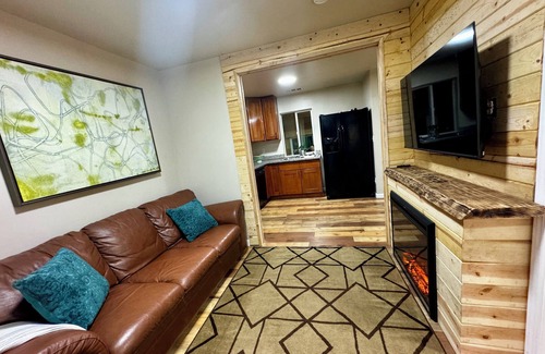 Echo Lake Cabina | Cozy cabin near Lake Tahoe. 2bed 2bath.
