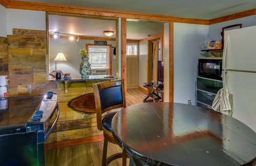 Anderson Cabina | Cozy Cabin Near Lake Hartwell & Clemson University