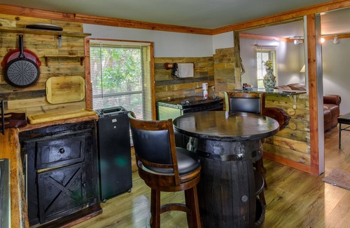 Anderson Cabina | Cozy Cabin Near Lake Hartwell & Clemson University