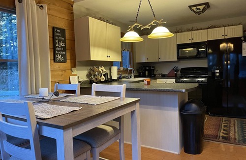 Franklin County Cabina | Cabaña acogedora: perfecta para disfrutar de todas sus actividades