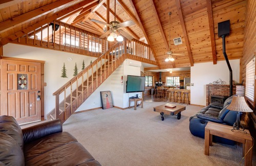 Bodfish Cabina | Cozy Cabin Near Sequoia Nat’l Forest on 3 Acres!