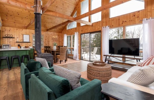 North Lake George Cabina | Cozy Cabin Newly Renovated