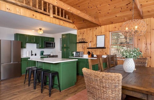 North Lake George Cabina | Cozy Cabin Newly Renovated