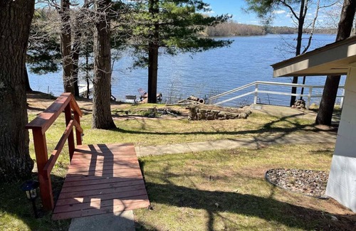 Shell Lake Cabina | Cozy Cabin on Bashaw Lake w/ dock, kayaks, and firepit.