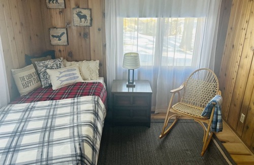 Polk County Cabina | Cozy cabin on pristine Half Moon Lake - less than 2 hours from the Twin Cities!
