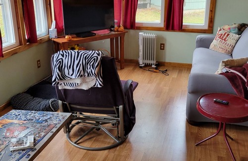 Houghton Lake Cabina | Cozy cabin on the canal of the Muskegon River. Outdoor persons paradise!