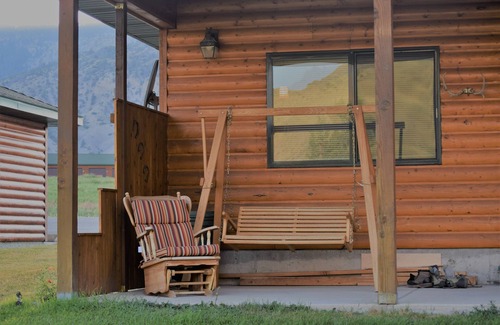Gardiner Cabina | Acogedora cabaña en el río Yellowstone
