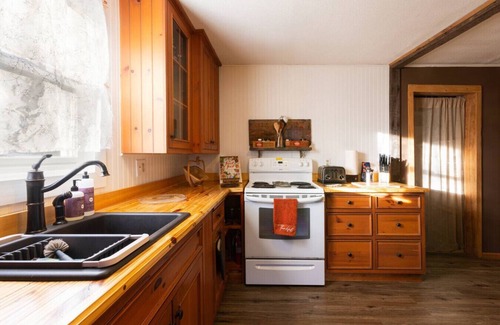 Northwest Harwinton Apartamento | Cozy Cabin Style Apt Private 1st Flr 1 Bdrm