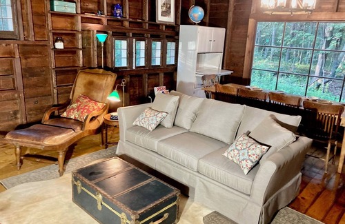Cape Neddick Cabina | Cozy Cabin w/AC - Walk to Perkins Cove/Marginal Way/Ogunquit Beaches - Sleeps 6