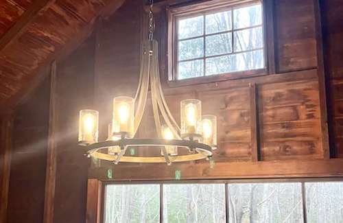 Cape Neddick Cabina | Cozy Cabin w/AC - Walk to Perkins Cove/Marginal Way/Ogunquit Beaches - Sleeps 6