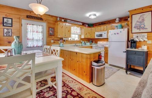 Byrdstown Cabina | Cozy Cabin w/ Grill & Fire Pit By Dale Hollow Lake