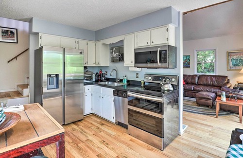 Weaverville Cabina | Cozy Cabin w/ Mtn Views, - 7 Mi to Weaverville!