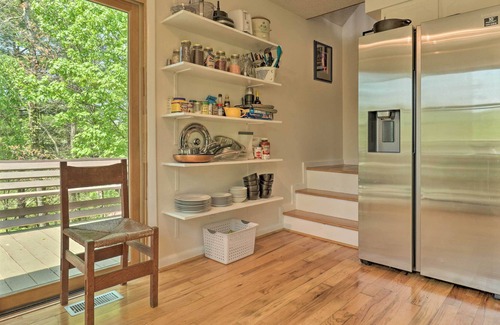 Weaverville Cabina | Cozy Cabin w/ Mtn Views, - 7 Mi to Weaverville!
