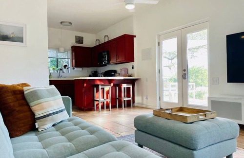 Dripping Springs Apartamento | Cozy Cabin w Pvt Heated Pool Under Epic TX Stars