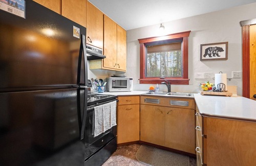 West Glacier Cabina | Cozy Cabin Walk to Glacier National Park