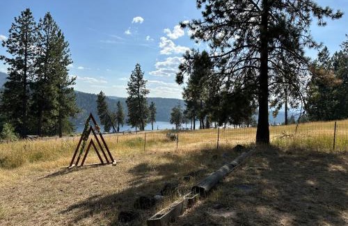 Coeur d'Alene Casa | Cozy Cabin with Coeur d'Alene Lake views