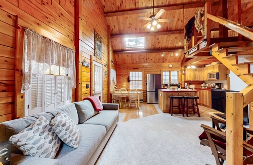 Beaver Cove Casa | Cozy cabin with covered porch, firepit, grill, fireplace, & washer/dryer