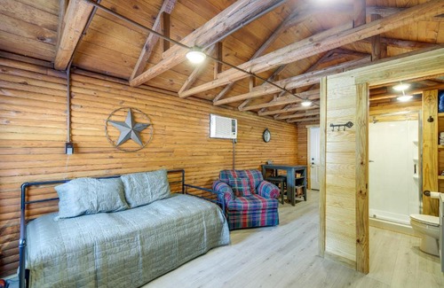 Huntsville Apartamento | Cozy Cabin with Direct ATV Trail Riding and Mtn Views!