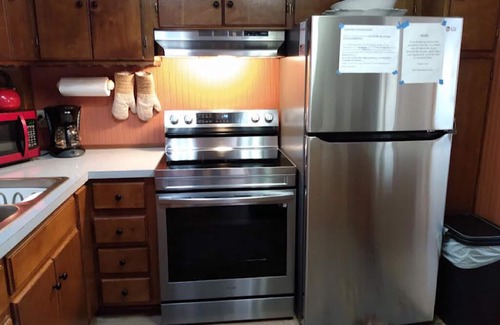 Mars Hill Cabina | Mascota amigable; Familia amable Aislado; 30 minutos a Asheville