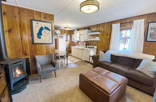 Grand Lake Cabina | Cozy Cabin with Private Sandy Beach! Lemmon Lodge, Grand Lake