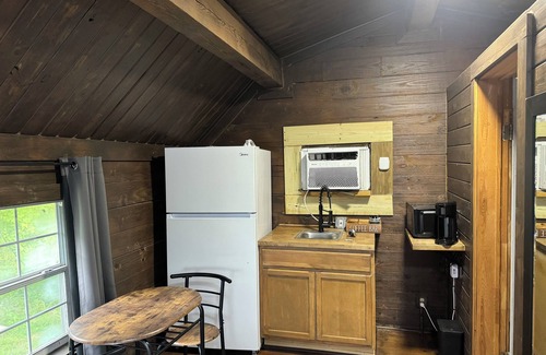 Crown Point Cabina | Cozy cabins 8 and 9
