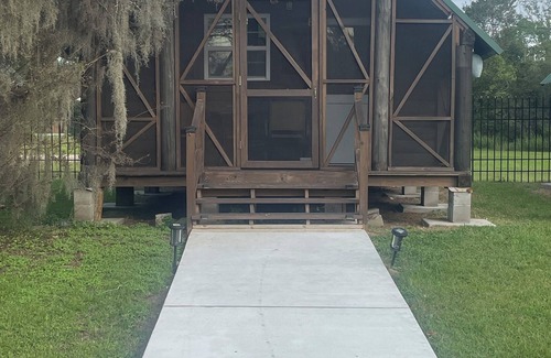 Crown Point Cabina | Cozy cabins 8 and 9