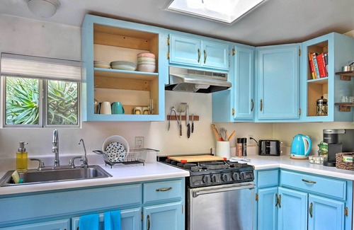 Fernwood Cabaña | Cozy California Abode Near Malibu Beaches!